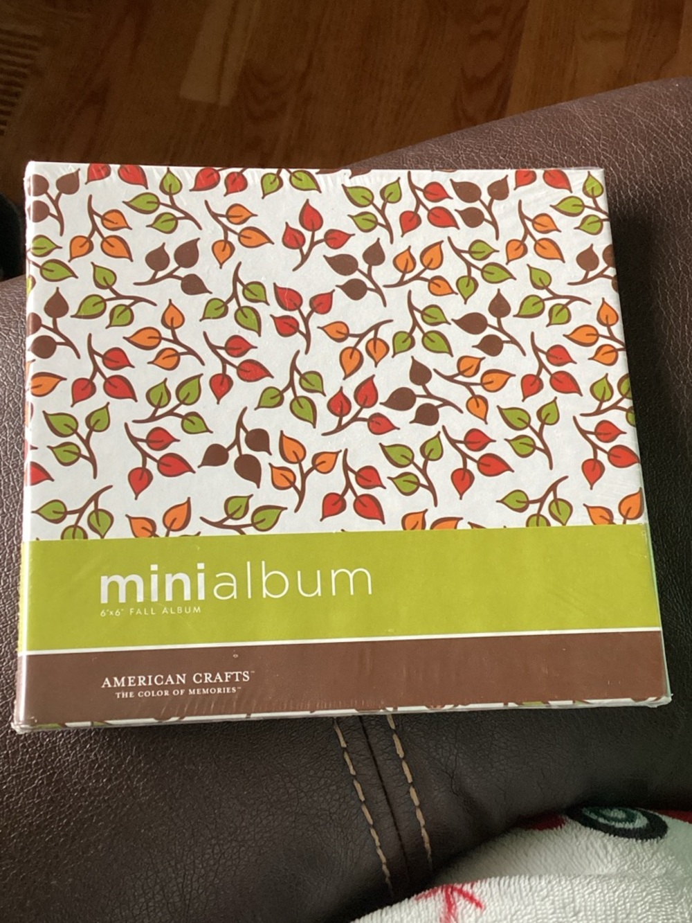 American Crafts Mini 6 x 6 Fall Album in White with Autumn Leaf Pattern